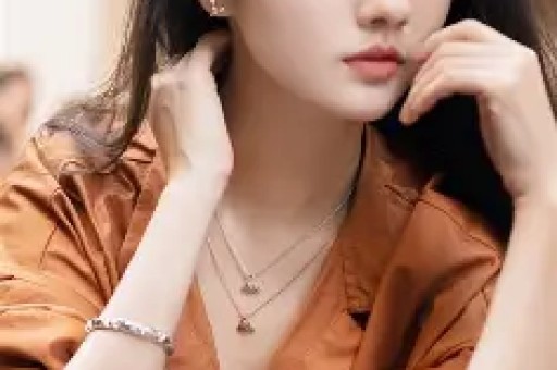 她是B站里的央视女神“黑料”被全网曝光后粉丝却更爱她了？