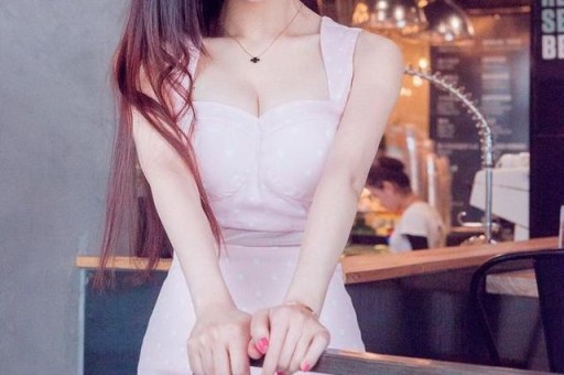 探店博主的一个“避雷贴”杀死了一家排队三小时的网红店？